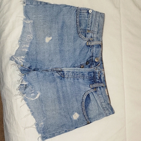 We The Free Denim Shorts - Picture 1 of 3